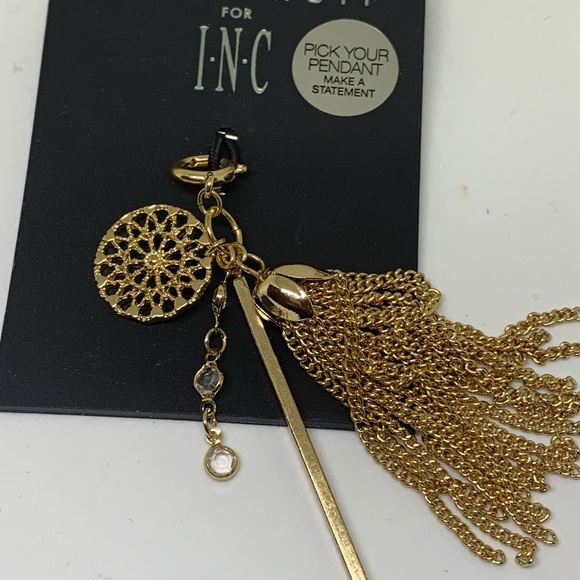 INC Gold Tassel Charm [JW-106] - Picture 3 of 6